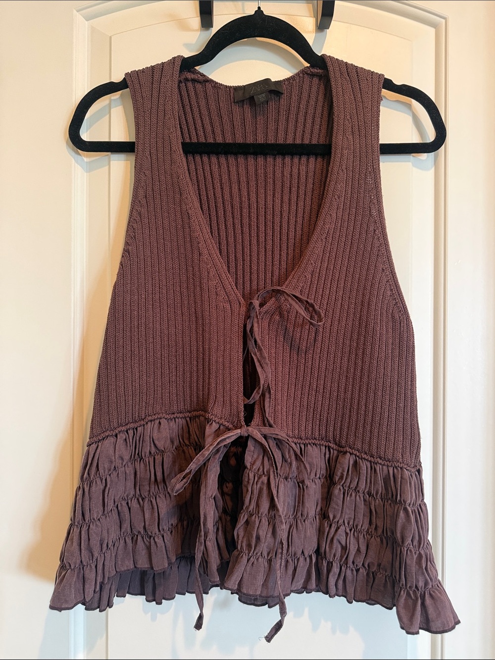Sleeveless brown Knit Tie-Front Women's Top
